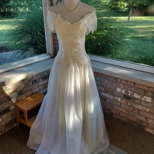 COPY - Vintage Jessica McClintock Bridal Off Shoulder Pearl Wedding Gown